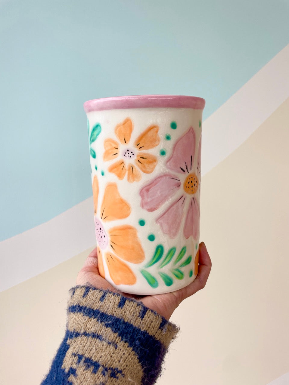 Glaze: decorate your own unique ceramic vase